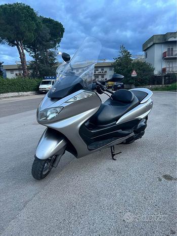 Majesty 400 2004