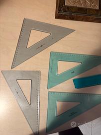 Righello e squadre disegno tecnico