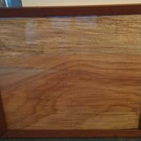 Cornice in legno naturale