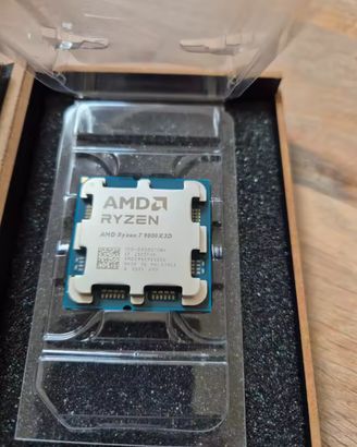 Processore AMD Ryzen 7 9800X3D