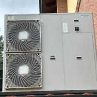 DAIKIN  POMPA CALORE CHILLER EWYQ011-ACV3P