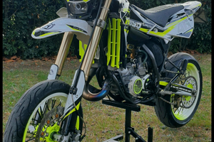 Husqvarna Sm/Cr125 -leggere descrizione-