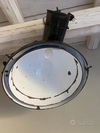 Faro smaltato industriale