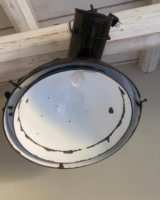 Faro smaltato industriale