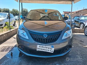 Lancia Ypsilon 1.0 FireFly 5 porte S&S Hybrid CON 