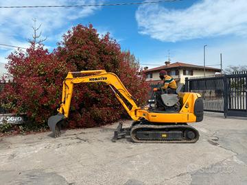 E167 Mini escavatore 30 q Komatsu PC 27 R