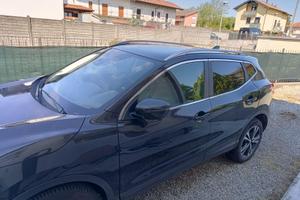 AUTOCARRO Qashqai 1.3 dig-t N-Connecta 140cv