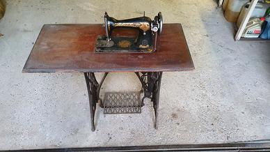 Macchina da cucire Singer 