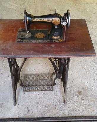 Macchina da cucire Singer 