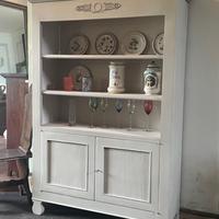 Libreria in legno massello verde salvia