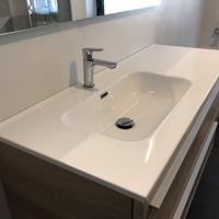 Mobile bagno sospeso