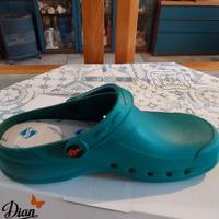 Ciabatte sanitarie da lavoro nuove