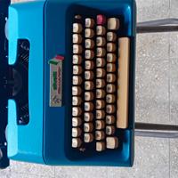 Macchina da scrivere OLIVETTI 