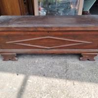 piccola antica cassapanca in massello