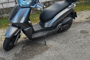 Scooter Kymco people s 300 i