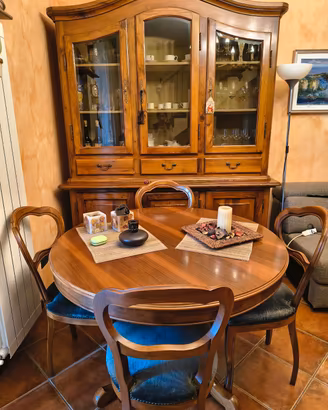 credenza con tavolo