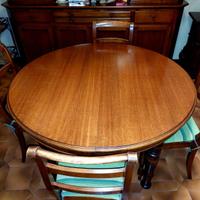 Tavolo rotondo allungabile  con sedie
