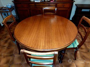 Tavolo rotondo allungabile  con sedie