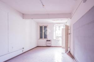 2 LOCALI A CORREGGIO