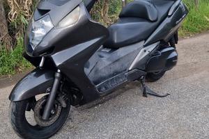 Honda Silverwing 400