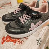 scarpe ginnastica n. 36