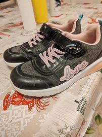 scarpe ginnastica n. 36