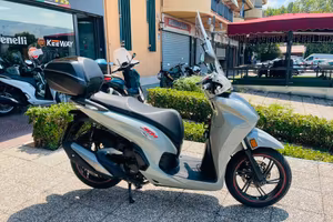 HONDA SH 350 TUTTO INCLUSO ANCHE PASSAGGIO! MINI