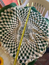 Copritavolo uncinetto