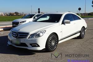 Mercedes-Benz E 220 CDI Coupé BlueEFFICIENCY Avan