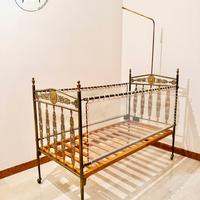 Culla in ottone fine Ottocento