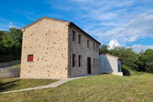 Rustico Colli Euganei a Valnogaredo con terreno