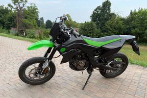 KL kxe 125 cc motard