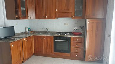 cucina completa di elettrodomestici vero legno 