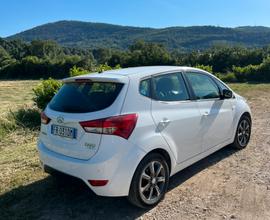Hyundai ix20 con gruetta per disabili
