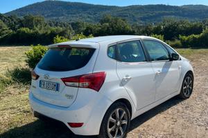 Hyundai ix20 con gruetta per disabili