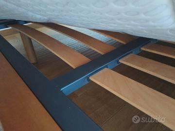 letto matrimoniale con rete materasso testiera