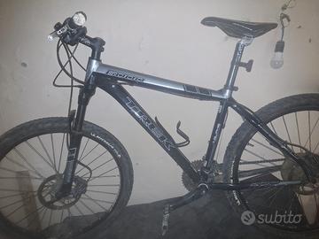 bicicletta mtb TREK