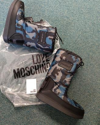 dopo sci Moschino 35/36 nuovo