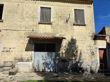 Casolare con terreno