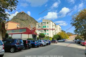 Garage, Zona Fiera, Palermo.