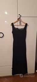 Vestito nero scollato lungo 
