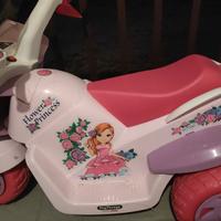 triciclo elettrico bambina