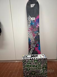 Tavola da Snowboard Donna e attacchi.