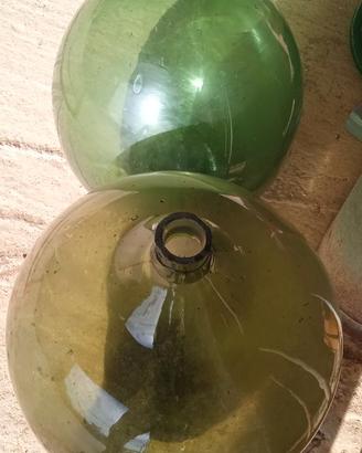N.2 damigiane in vetro verde da arredamento