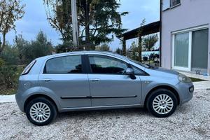 Punto Evo anno 2011, alimentatozione a metano