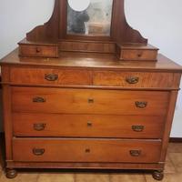 Mobile specchiera del 1909