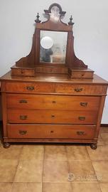 Mobile specchiera del 1909