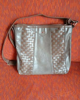 Borsa Carpisa in ecopelle con motivo intrecciato