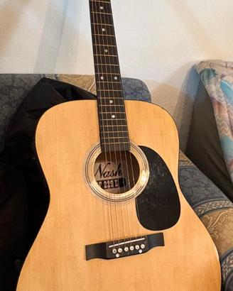 Chitarra acustica amplificata