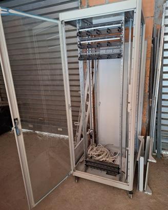 Server rack
